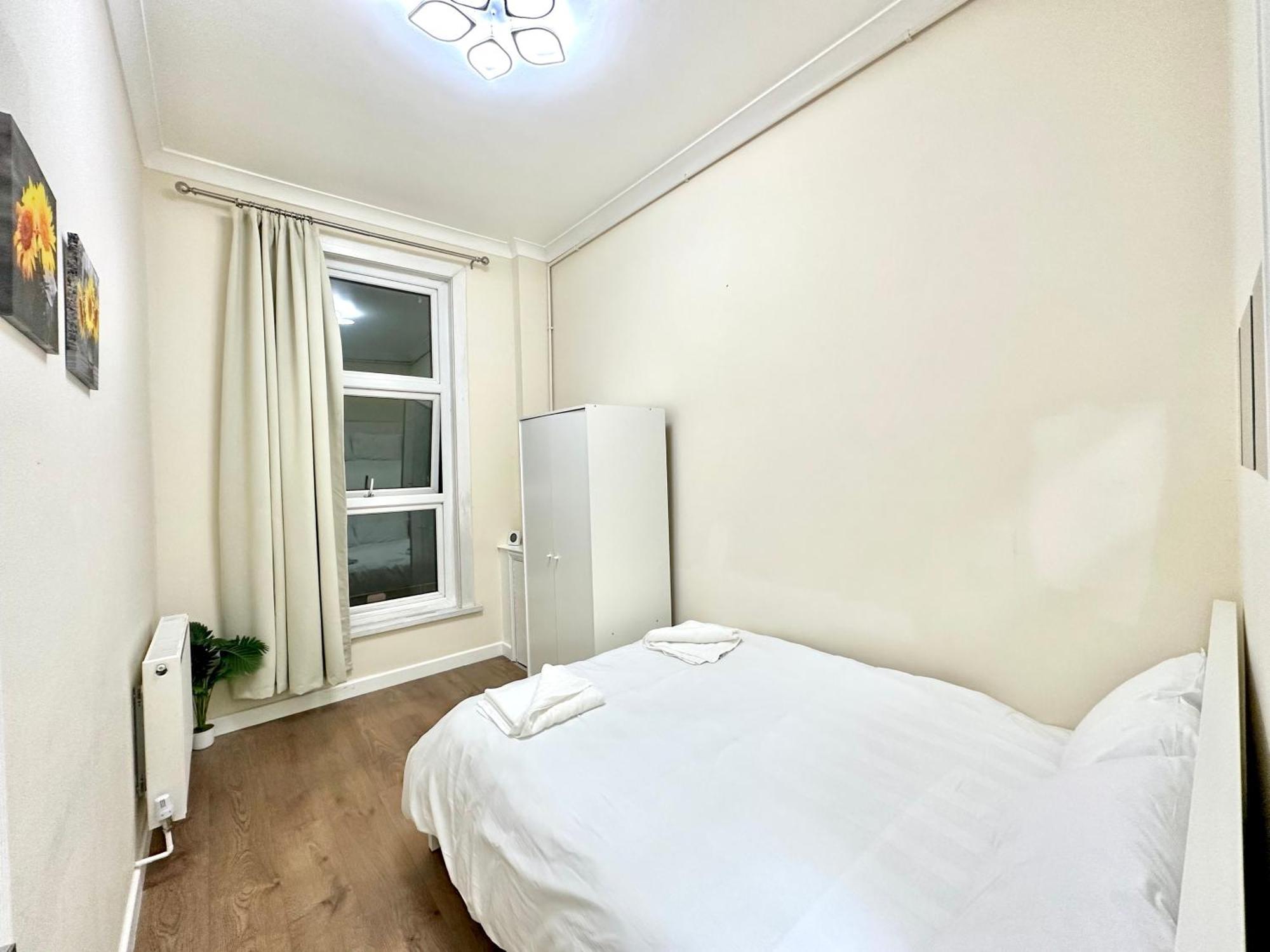 The Euston Guest House-64 Лондон Екстериор снимка