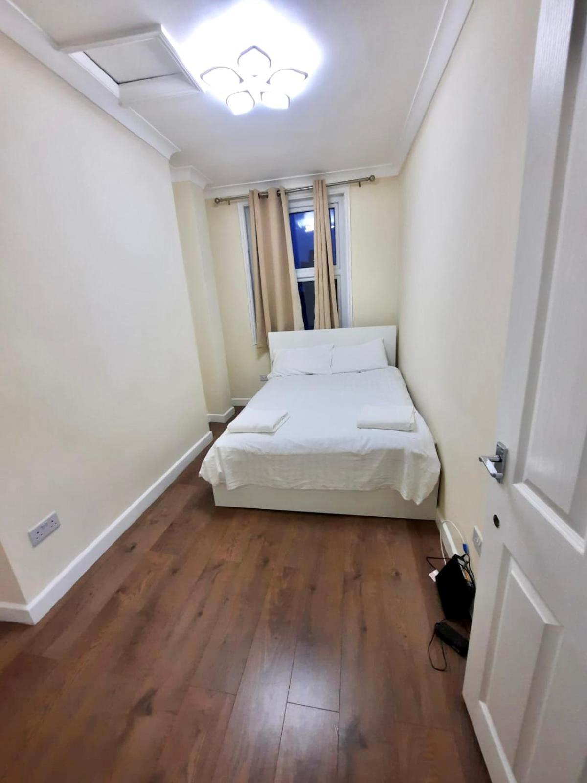 The Euston Guest House-64 Лондон Екстериор снимка