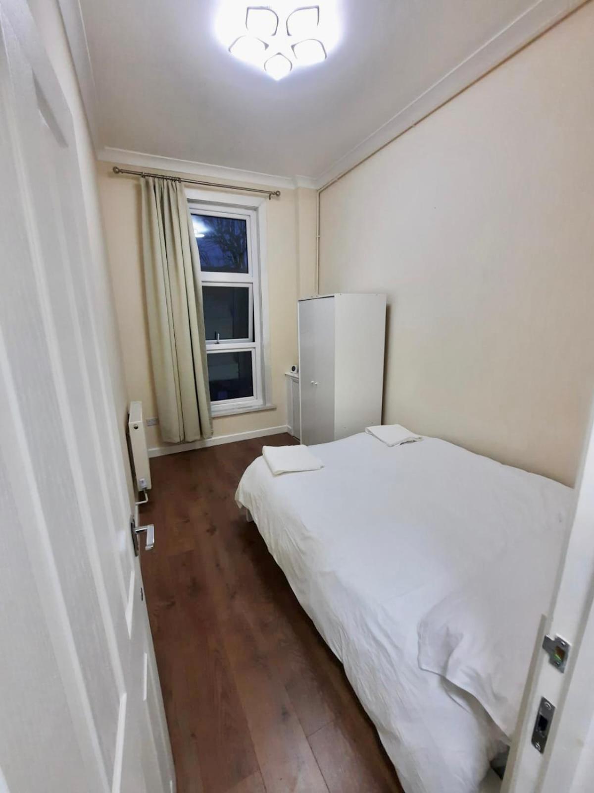The Euston Guest House-64 Лондон Екстериор снимка